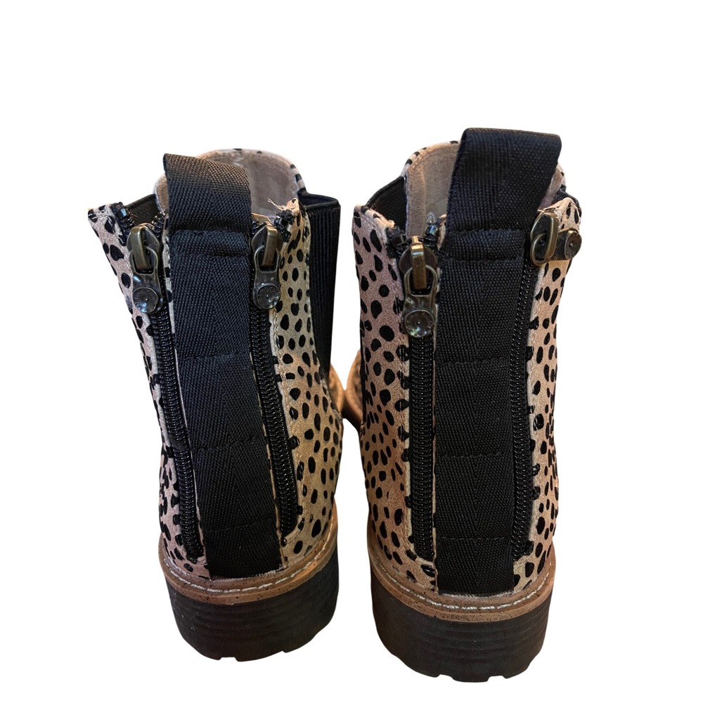 Blowfish Leopard Print Lug Sole Chelsea Boots Ankle Booties Zip Chunky 10 - Picture 4 of 11
